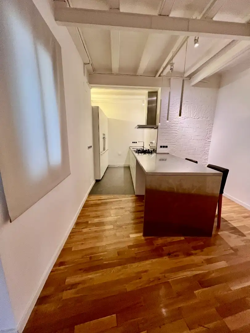 Cocina de Piso en venta en Barcelona con Aire acondicionado, Horno y Lavadora