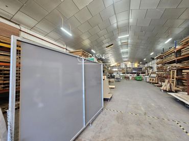 Industrial building for sale in APREAMA