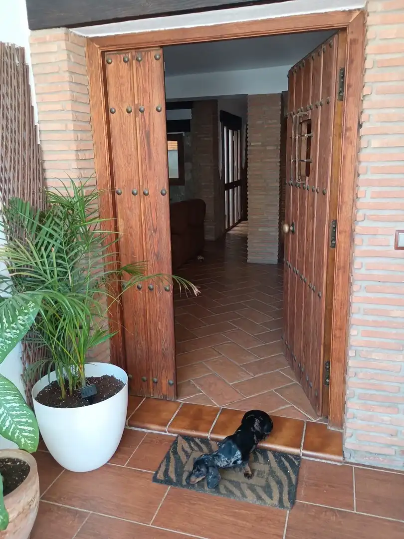 Casa adosada en venda en Algeciras amb Aire condicionat