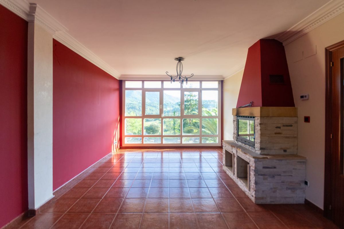 Sala d'estar de Casa adosada en venda en Galdames amb Calefacció, Parquet i Terrassa