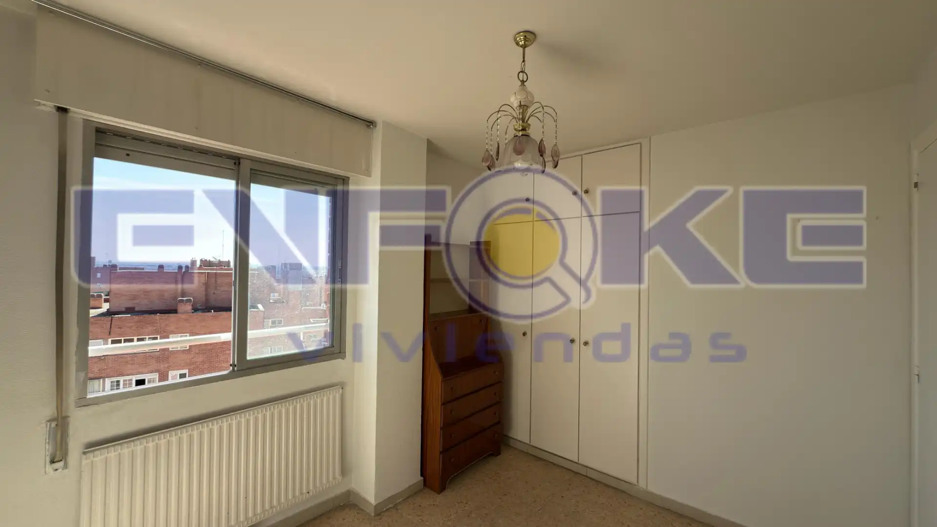 Habitación de Piso en venta en Madrid con Calefacción y Terraza