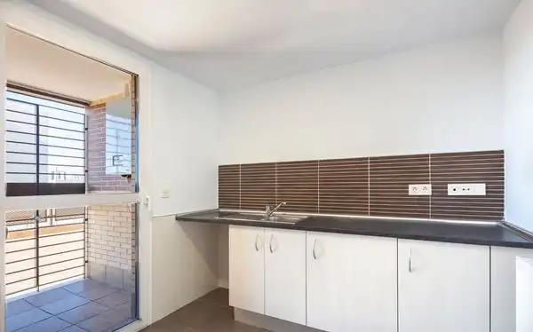 Cocina de Piso de alquiler en Madrid con Terraza, Trastero y Se aceptan mascotas