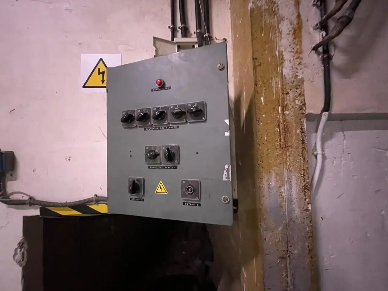 Fabrikhallen zum Verkauf in Avinguda Alacant, Silla