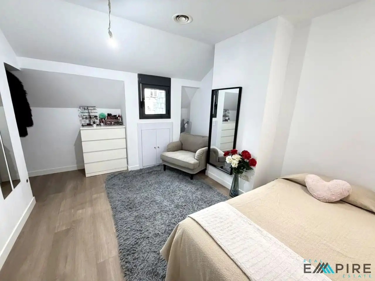 Habitación de Piso en venta en El Viso de San Juan con Aire acondicionado, Calefacción y Amueblado