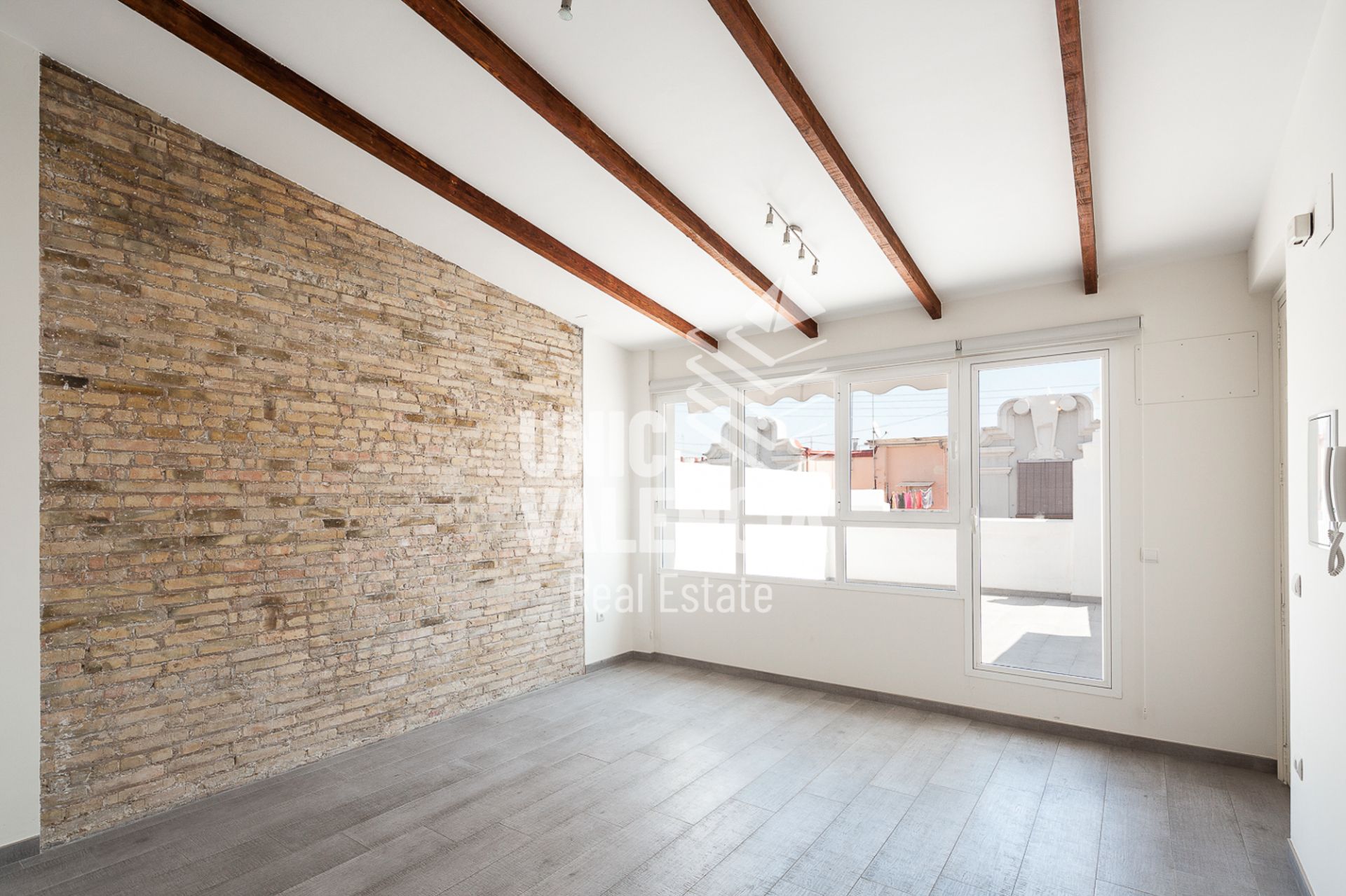Sala d'estar de Àtic de lloguer en  Valencia Capital amb Aire condicionat, Calefacció i Terrassa