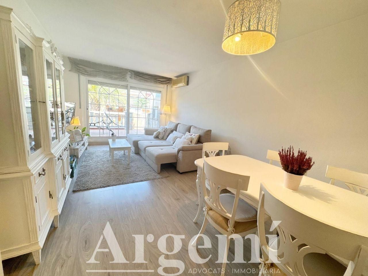 Single-family semi-detached for sale in Palau-solità i Plegamans