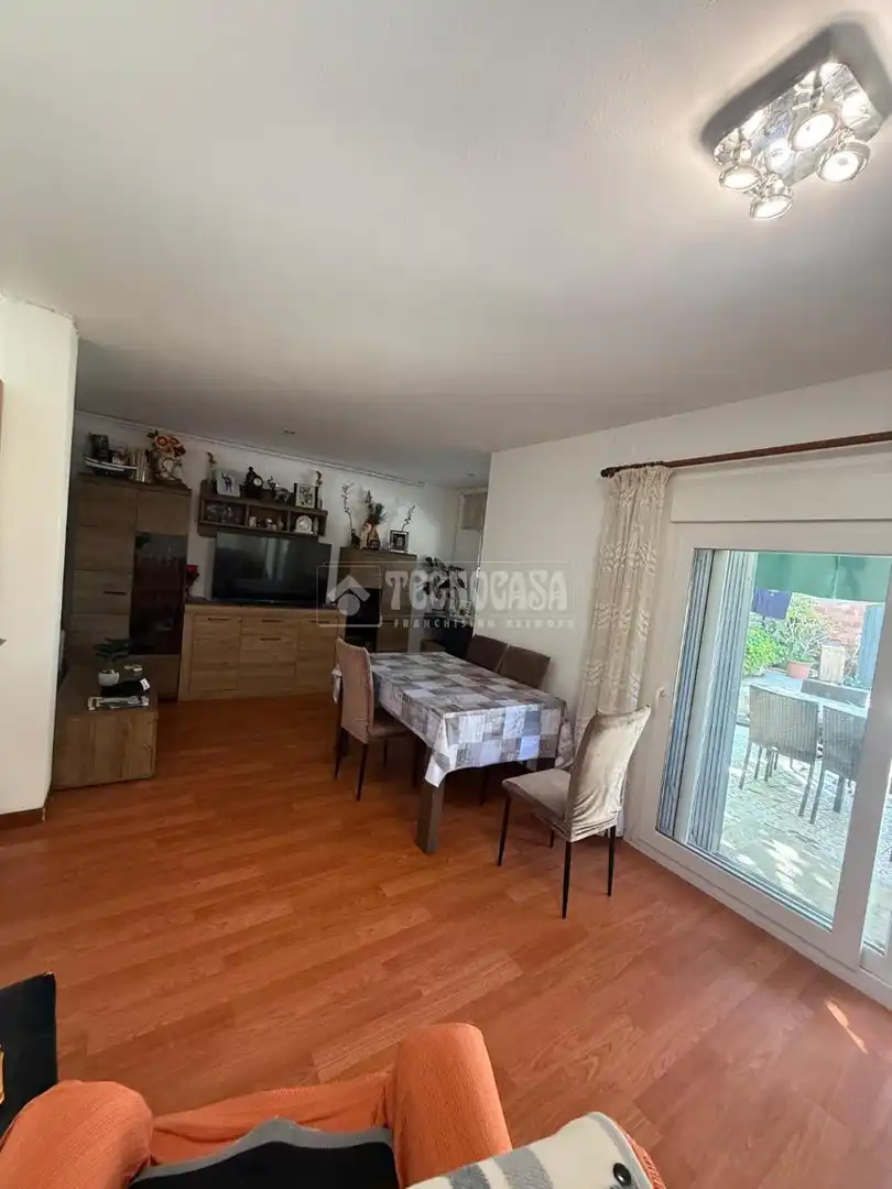 Menjador de Casa o xalet en venda en Barcelona amb Terrassa