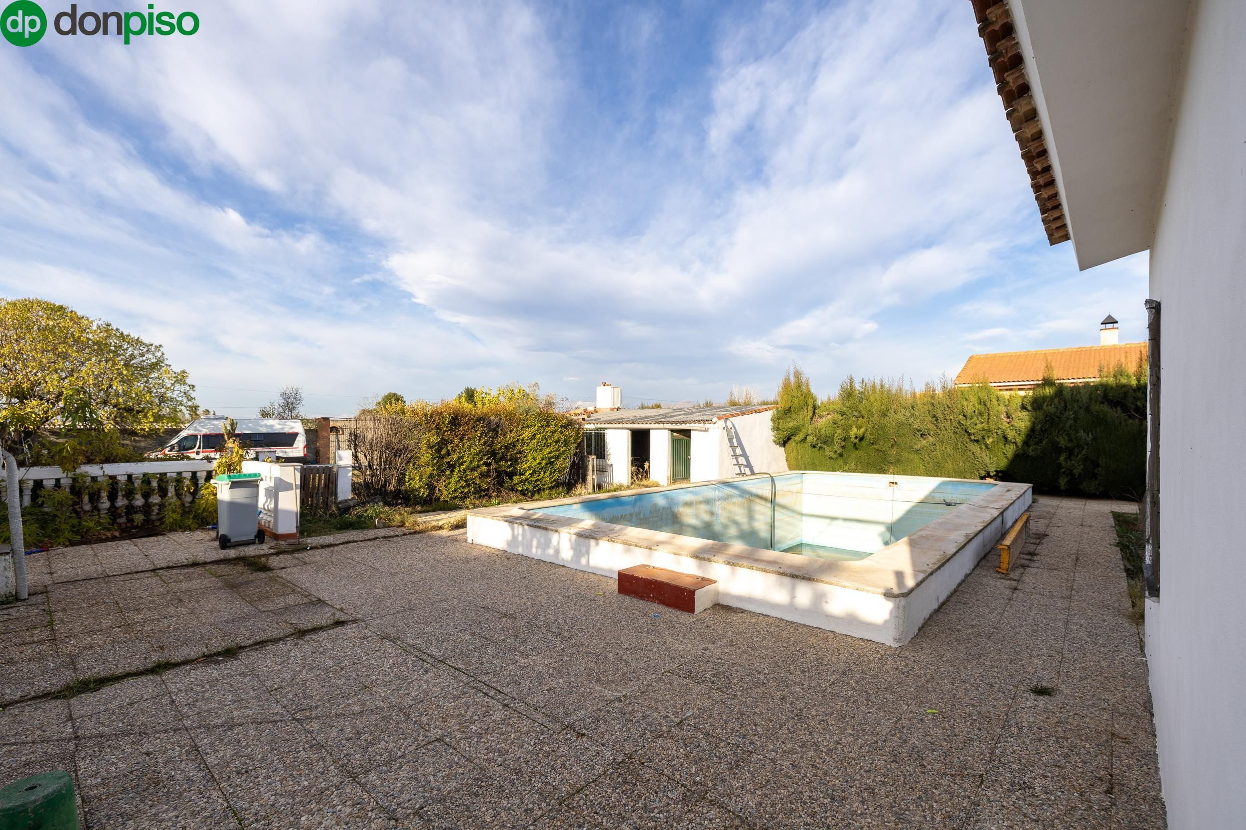 Jardí de Finca rústica en venda en Maracena amb Aire condicionat, Terrassa i Piscina