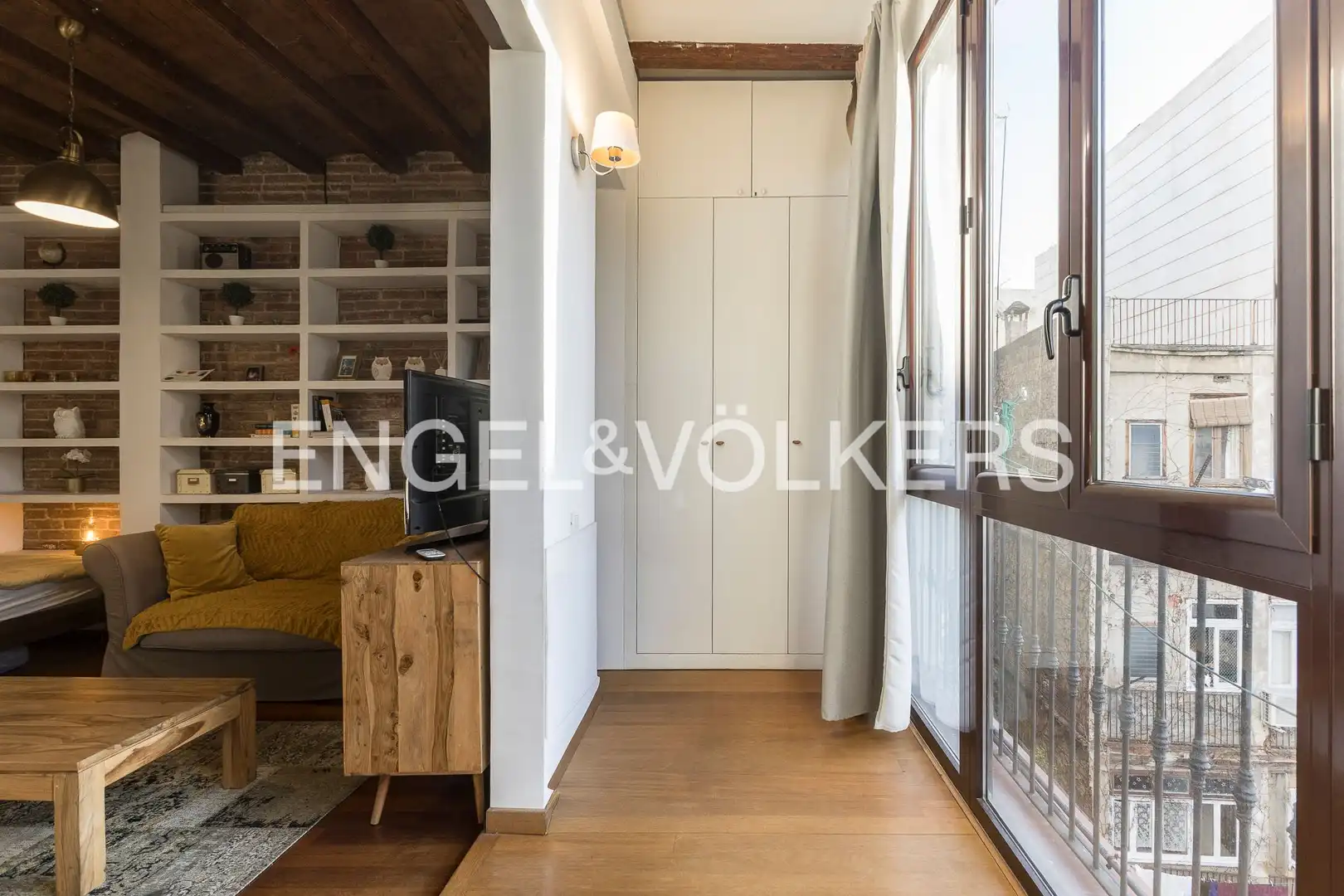 Wohnung zur Miete in Barcelona mit Klimaanlage, Heizung und Parkett