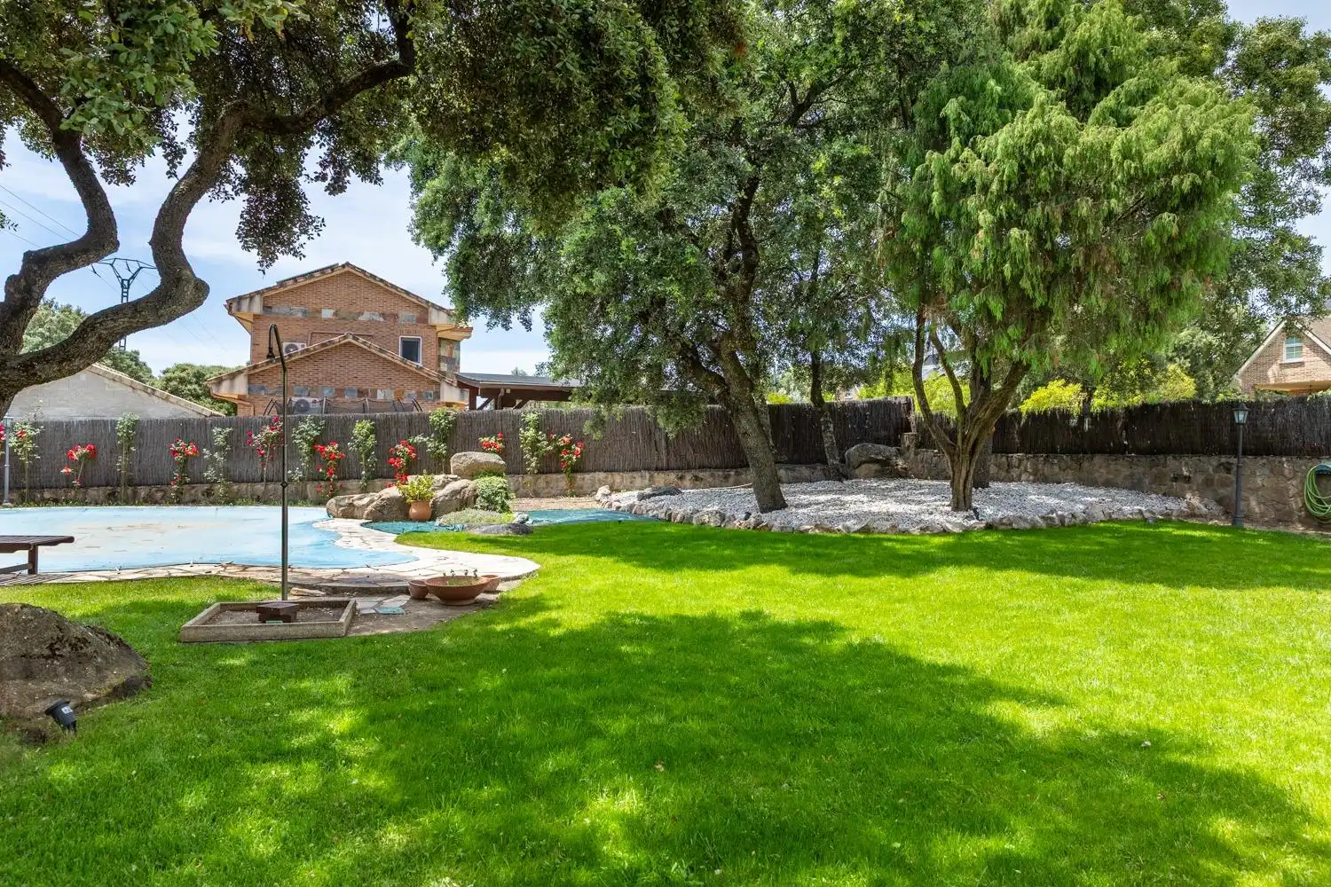 Piscina de Casa o xalet en venda en Valdemorillo amb Piscina comunitària