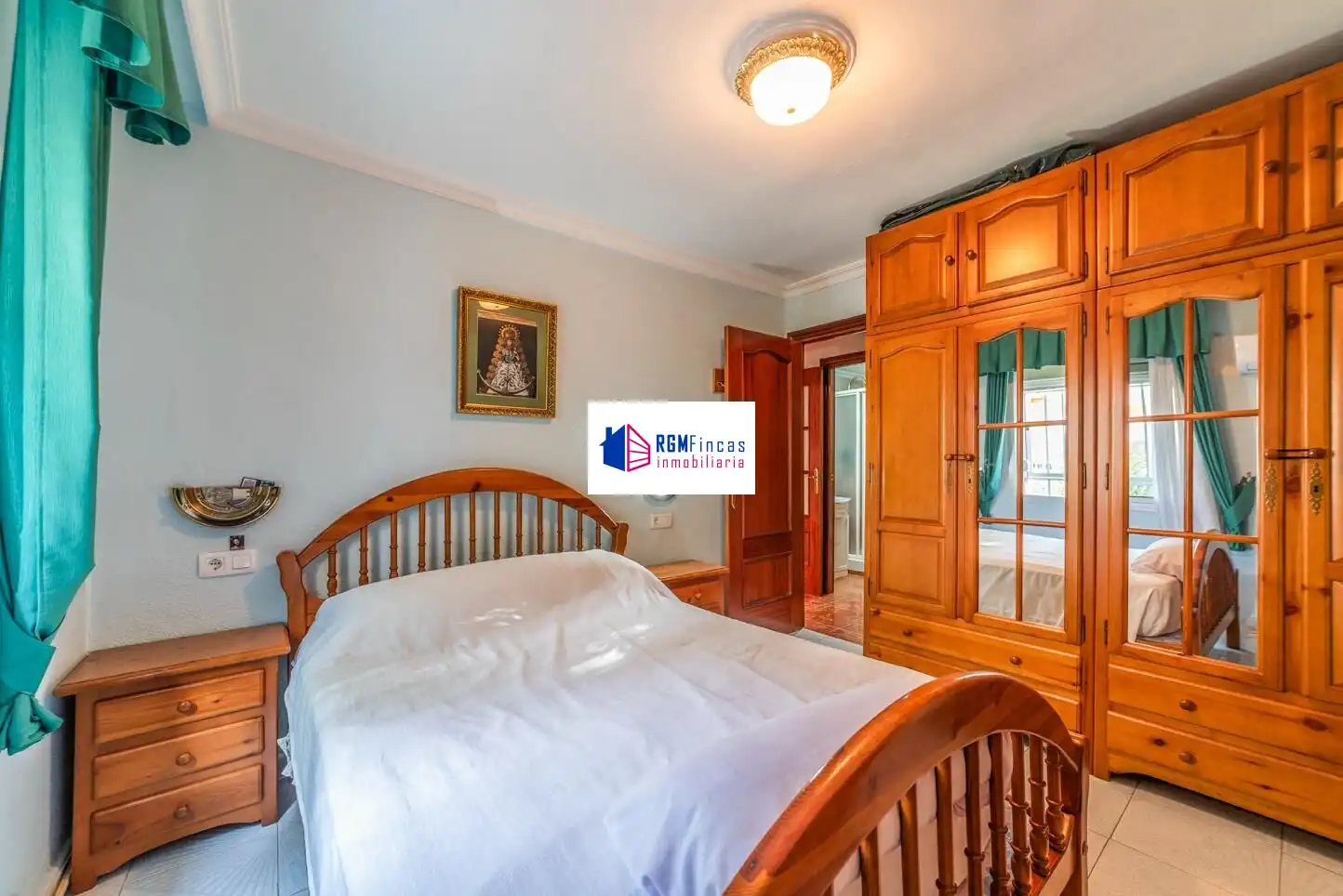 Bedroom of Flat for sale in Sevilla  with Air Conditioner and Storage room