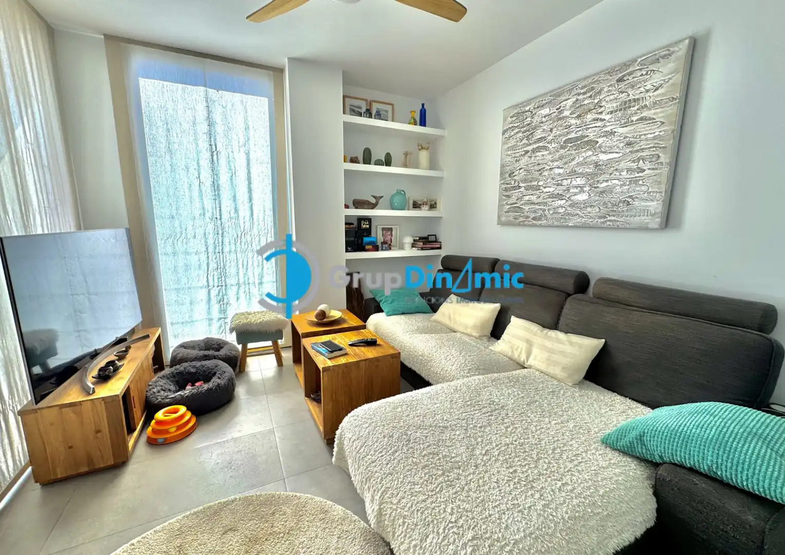 Living room of Flat for sale in Palamós  with Terrace, Furnished and Balcony