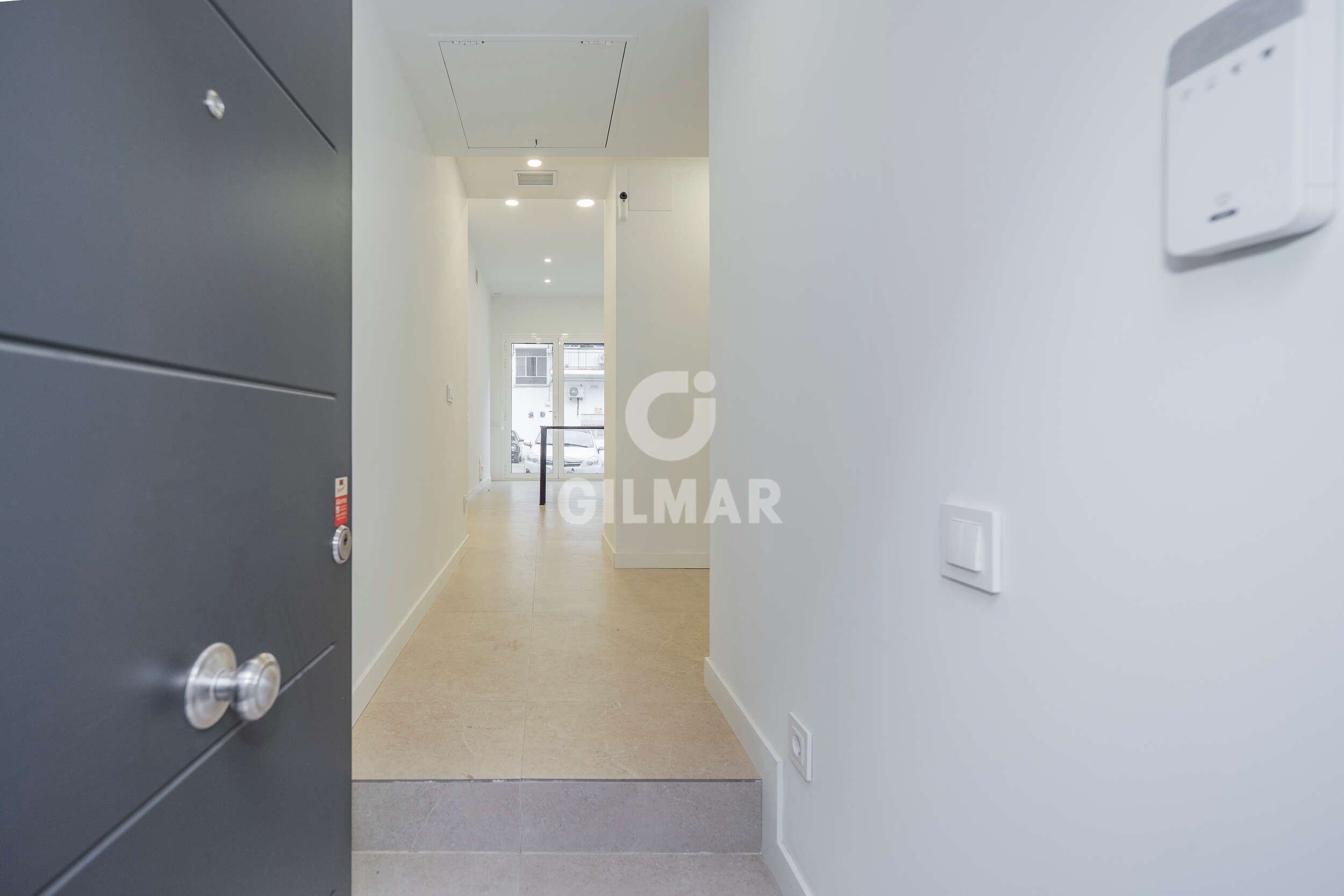 Flat for sale in  Madrid Capital  with Heating