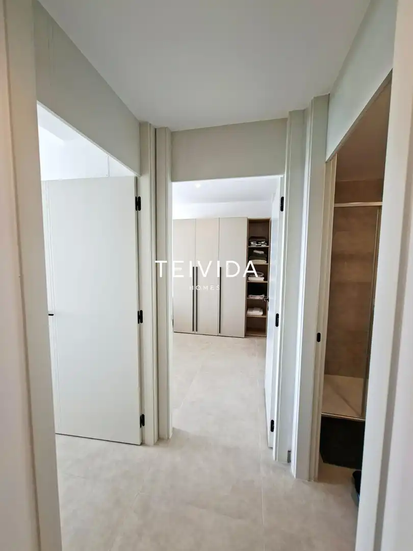 Habitación de Piso de alquiler en Adeje con Terraza, Piscina y Amueblado