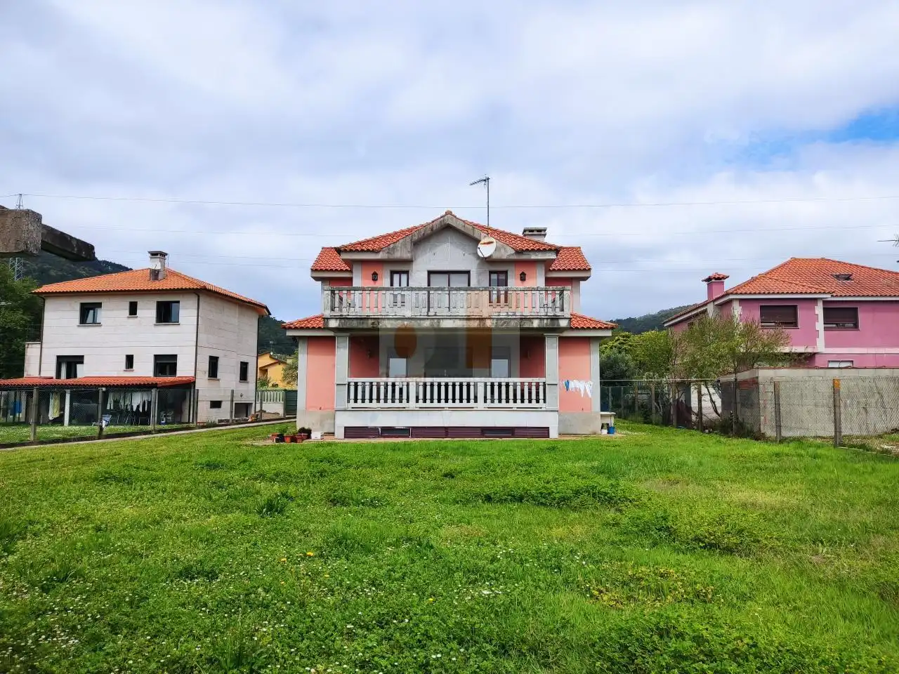 Xalet amb jardí en venda a Coiro, imagen 2