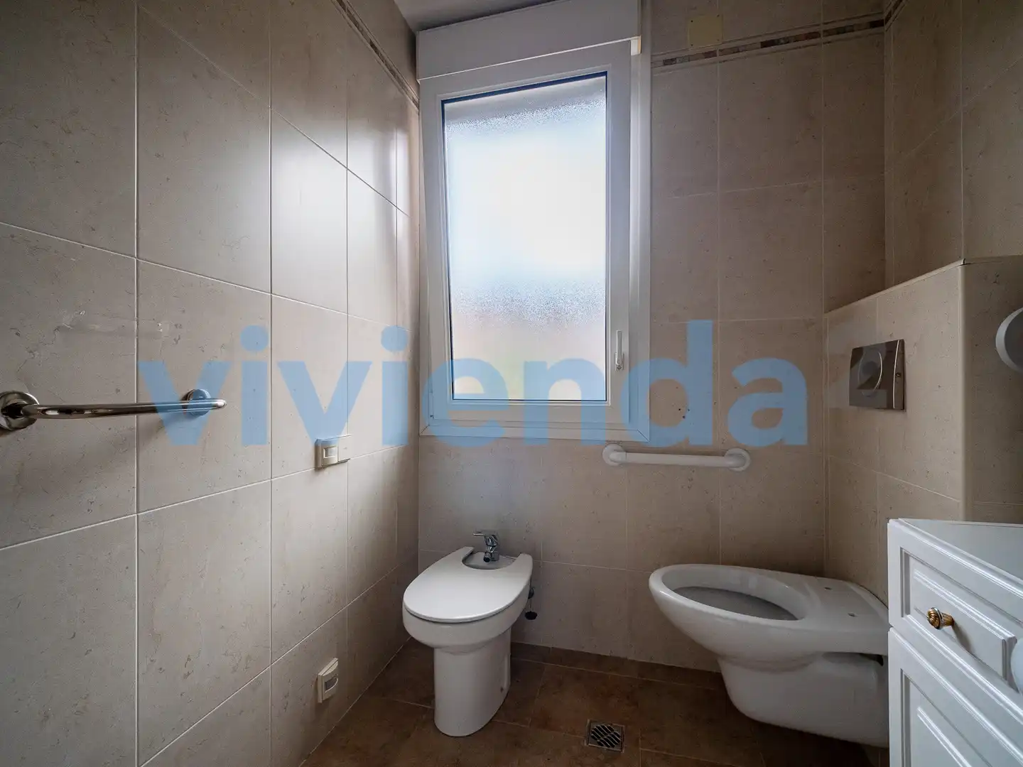 Baño de Estudio en venta en Madrid con Aire acondicionado, Calefacción y Terraza