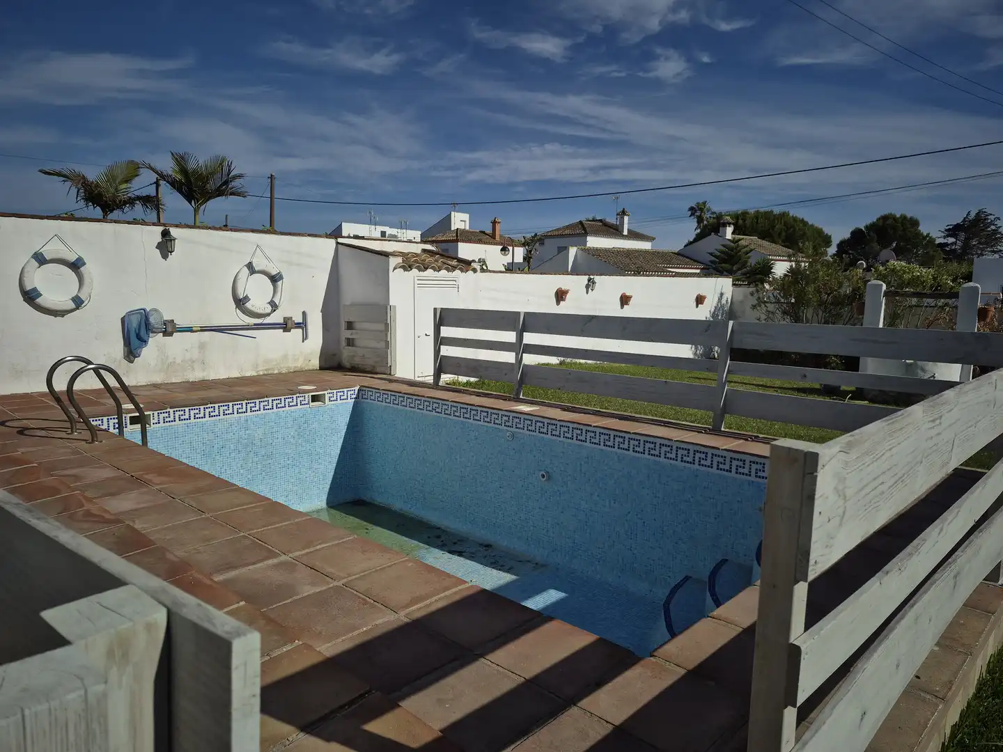 Swimming pool of Buildings for sale in Barbate