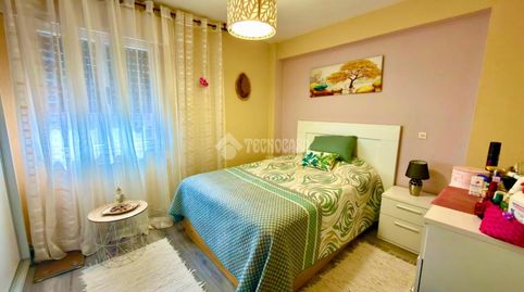 Foto 3 de Piso en venta en El Polígono, Gijón