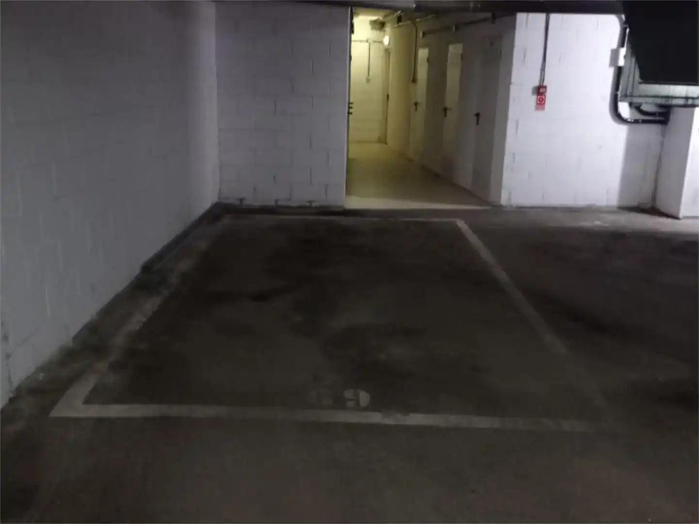 Parking de Piso en venta en Puebla de Lillo con Trastero y Amueblado