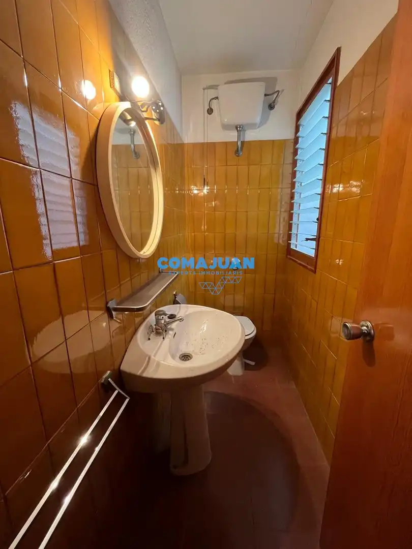 Badezimmer von Country house zum Verkauf in Mataró mit Klimaanlage, Heizung und Terrasse