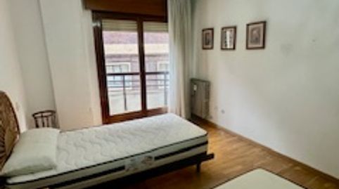 Foto 3 de Piso en venta en Calle Luis de Sosa, 8, San Claudio - La Chantría, León Capital