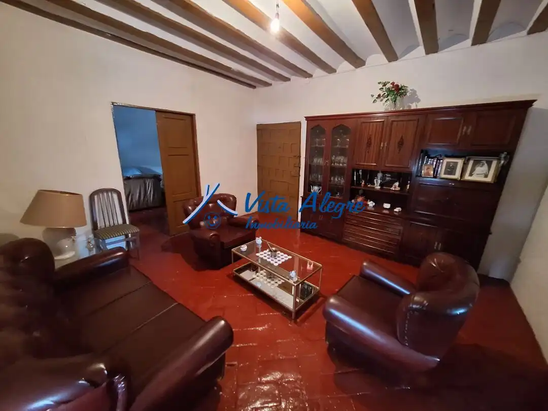 Sala d'estar de Casa o xalet en venda en Gimileo amb Calefacció, Traster i Moblat
