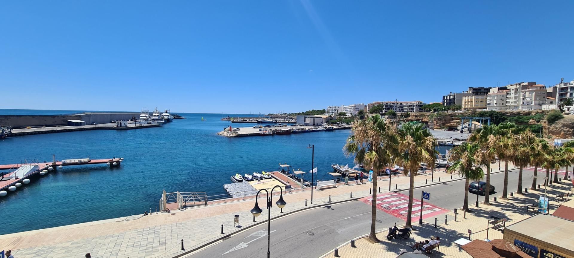 Vista exterior de Apartament en venda en L'Ametlla de Mar  amb Traster i Balcó