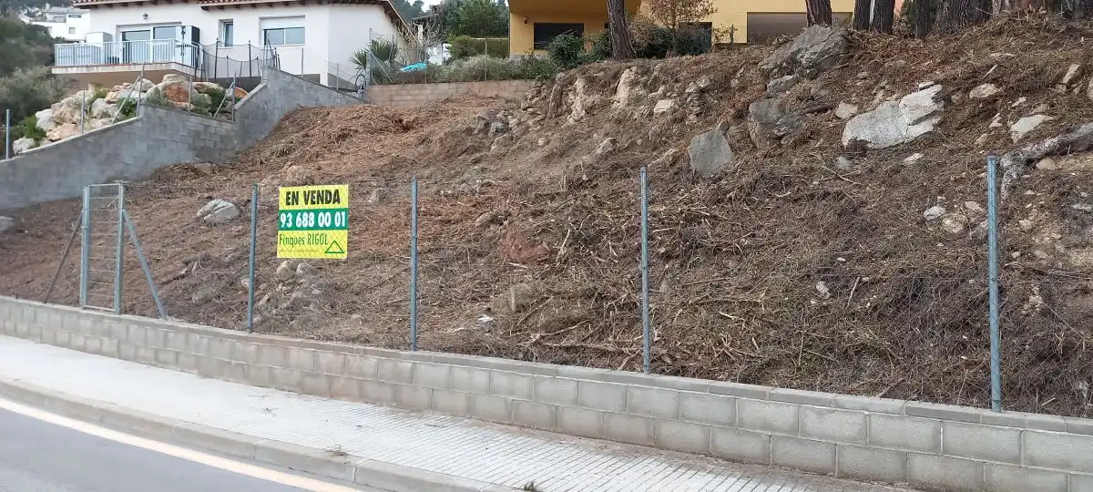 Wohnbaugrundstück zum Verkauf in Corbera de Llobregat
