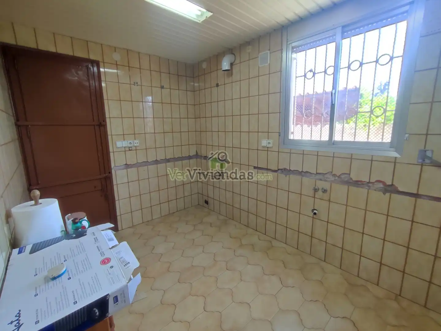 Cuina de Casa o xalet en venda en Sant Andreu de la Barca amb Calefacció, Jardí privat i Terrassa