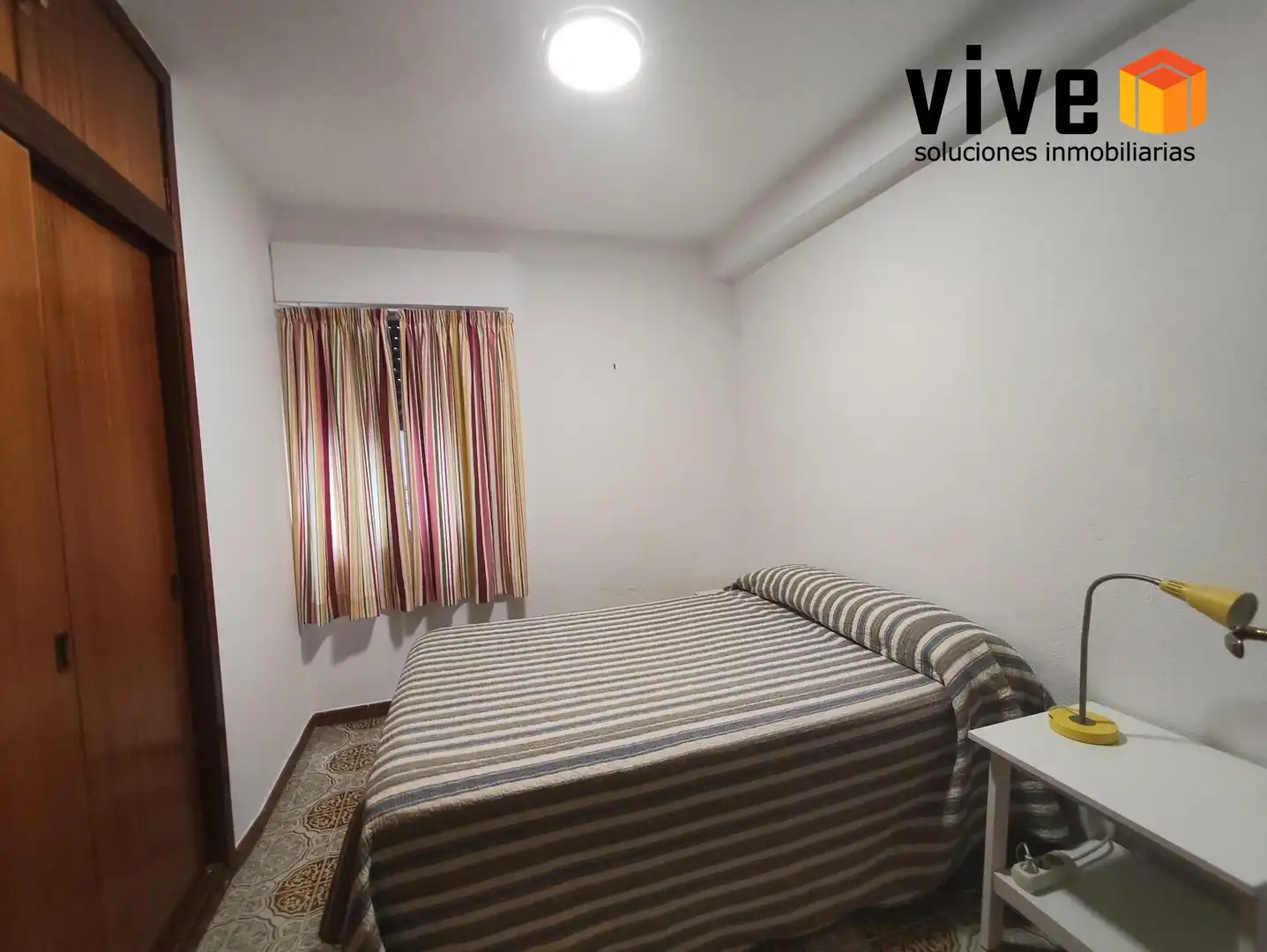 Bedroom of Flat for sale in Sevilla  with Terrace and Furnished