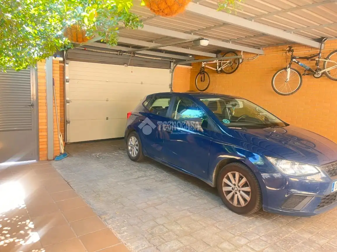 Casa aparellada amb piscina en venda a La Dehesa - El Pinar, imagen 13