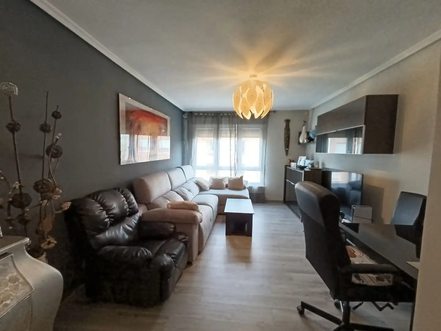 Wohnzimmer von Wohnung zur Miete in Zalla  mit Möbliert und Balkon