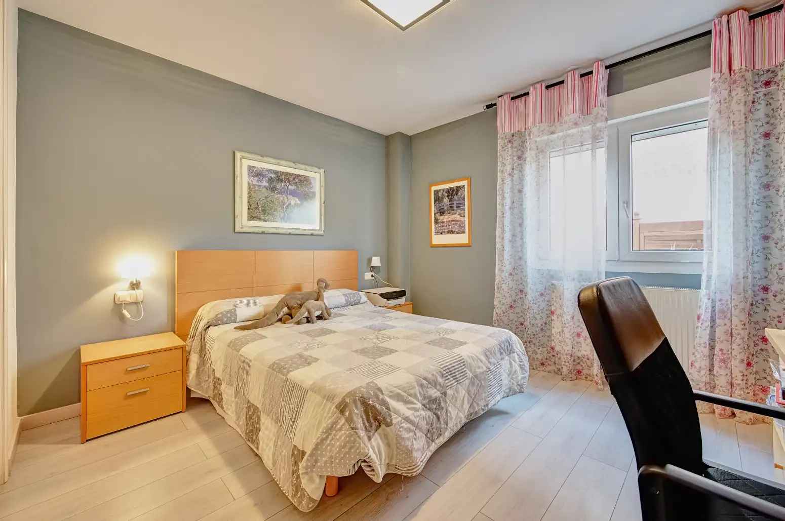 Bedroom of Houses for sale in Cizur  with Heating, Private garden and Parquet flooring