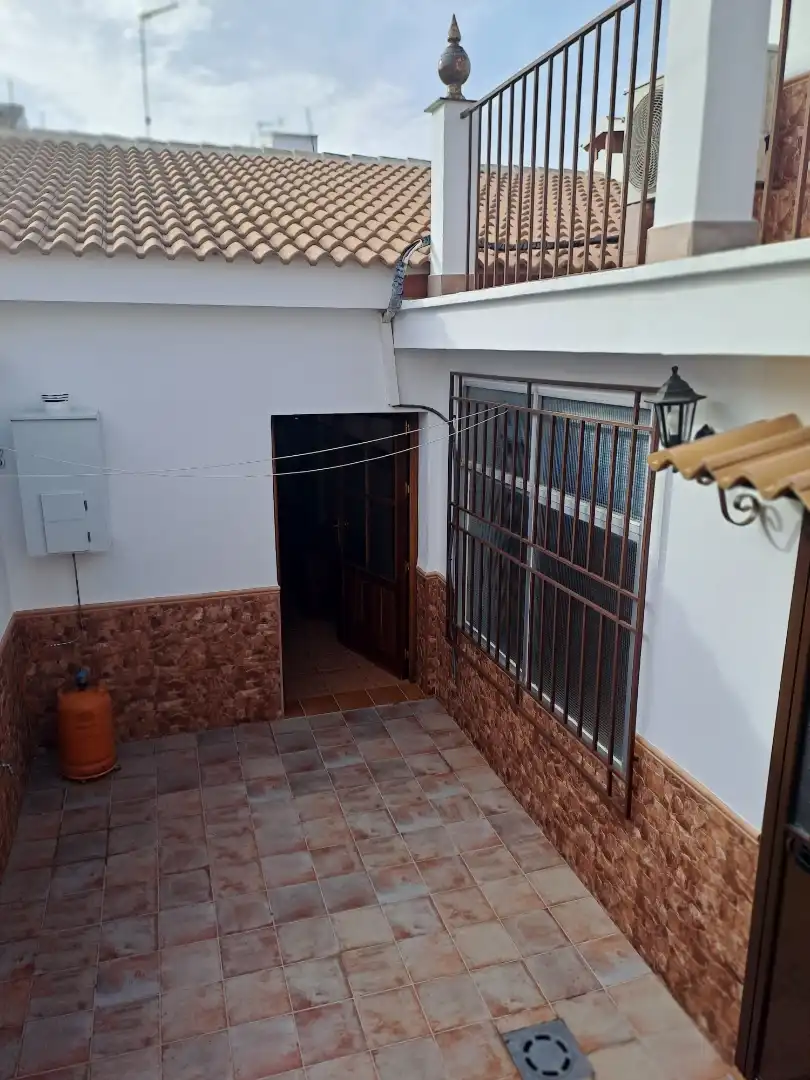Casa adosada en venda en La Puebla de los Infantes amb Aire condicionat i Terrassa