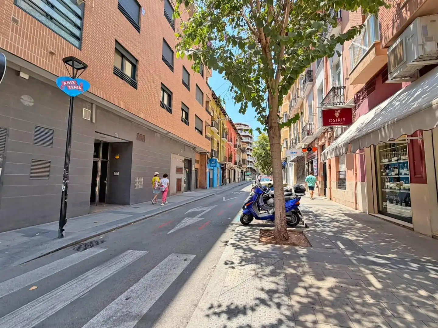 Außenansicht von Wohnung zum Verkauf in Alicante / Alacant mit Klimaanlage, Terrasse und Abstellraum