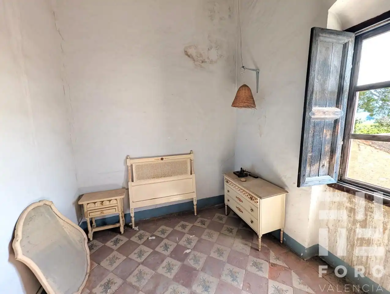 Habitación de Finca rústica en venta en Alzira con Jardín privado, Balcón y Internet