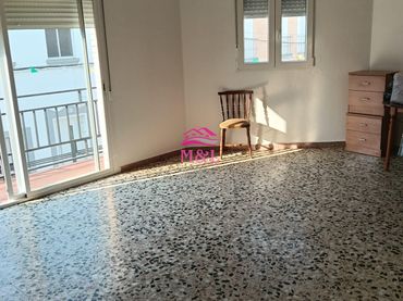 Flat with balcony for sale in Trujillanos