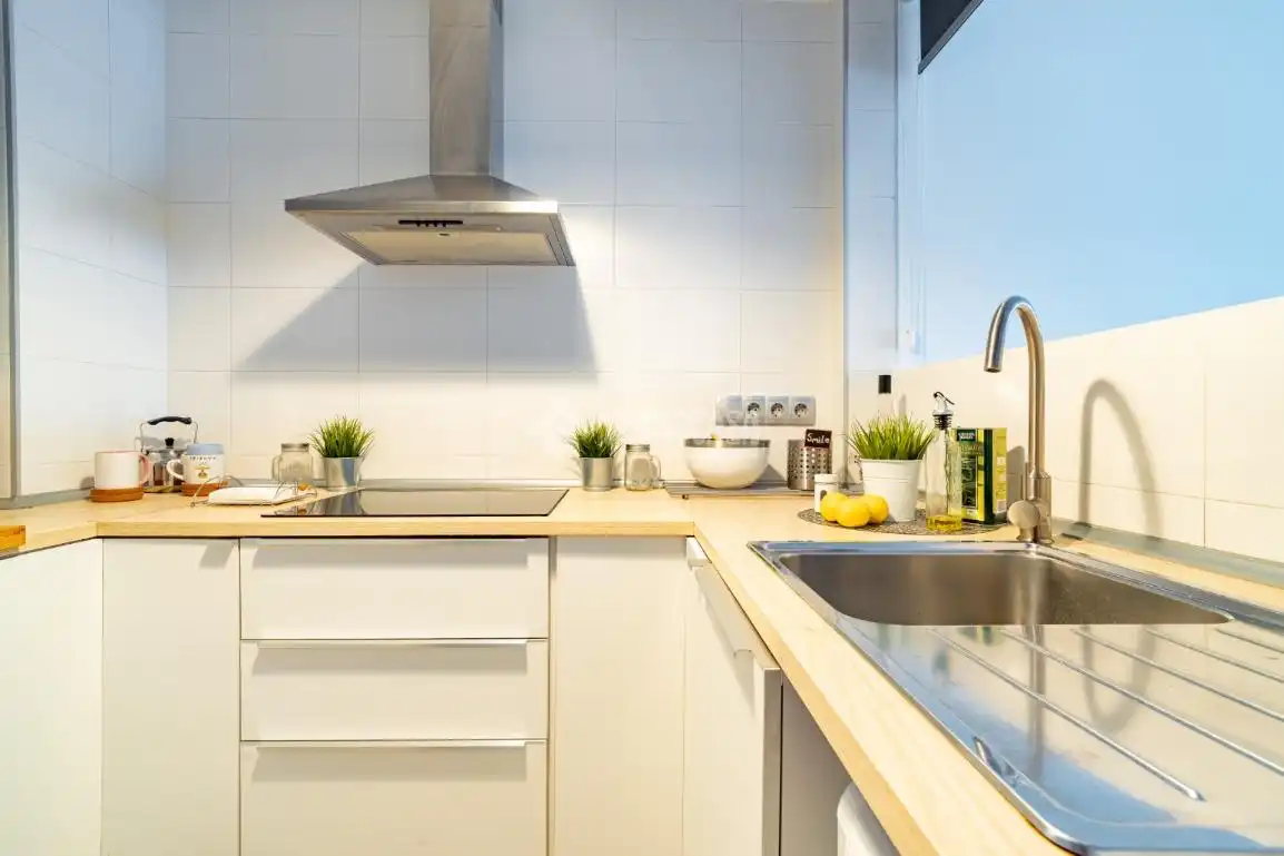 Kitchen of Flat for sale in Granada  with Air Conditioner, Heating and Terrace