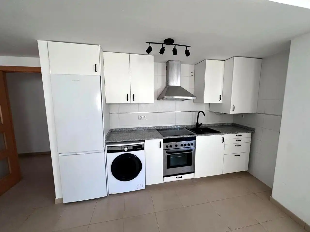 Cocina de Planta baja de alquiler en Castellón de la Plana / Castelló de la Plana con Trastero