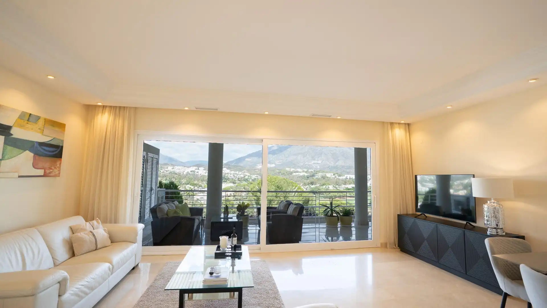 Ground floor for rent in Las Brisas