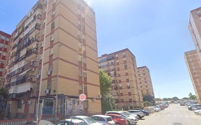 Exterior view of Flat for sale in Castilleja de la Cuesta  with Air Conditioner