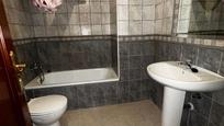 Bathroom of Flat for sale in  Córdoba Capital  with Air Conditioner and Parquet flooring