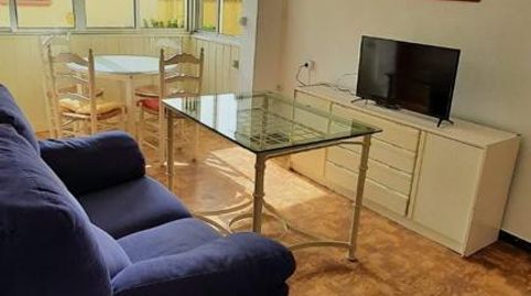 Foto 3 de Piso de alquiler en Barrio del Nervión, Sevilla Capital