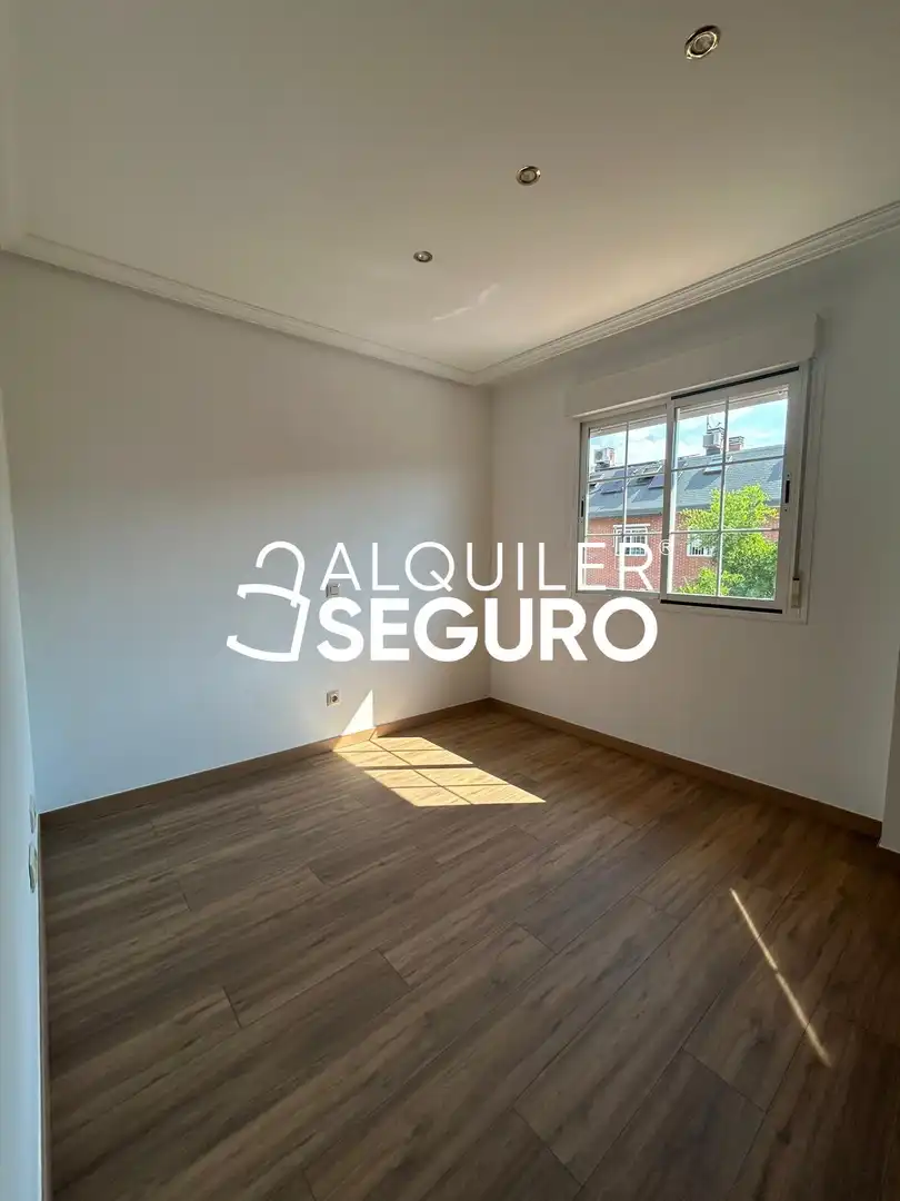 Habitación de Casa o chalet de alquiler en Alcalá de Henares con Aire acondicionado, Calefacción y Terraza