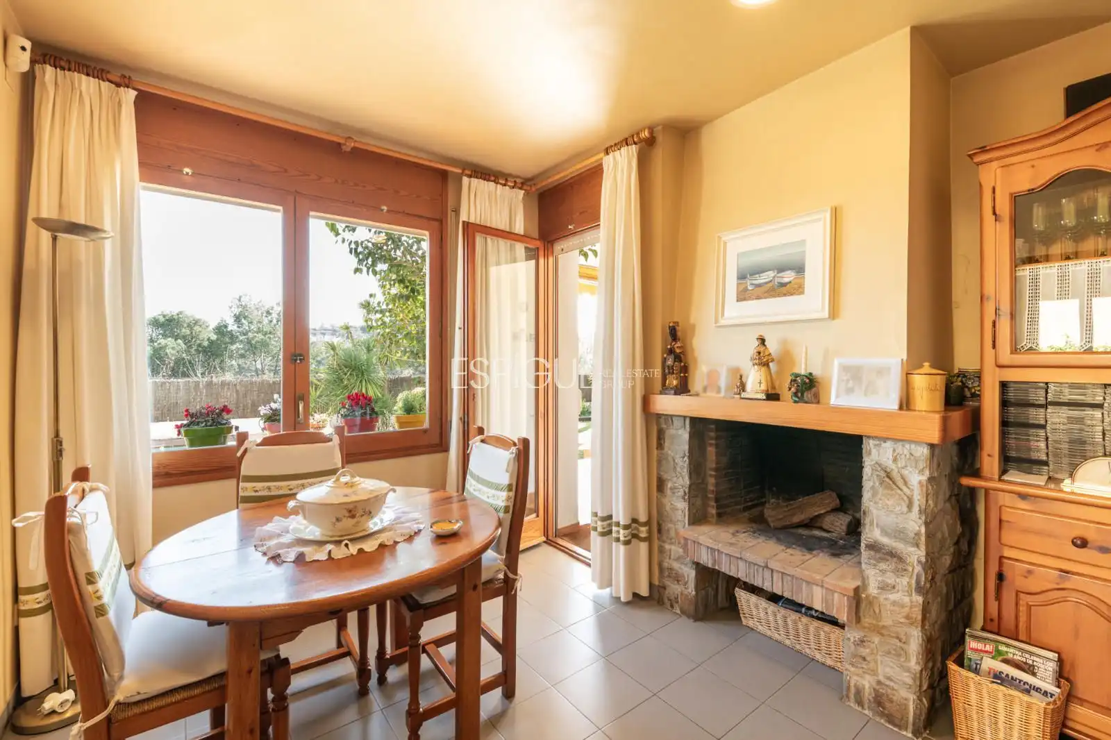 Dining room of Houses for sale in Sant Cugat del Vallès  with Air Conditioner, Heating and Parquet flooring