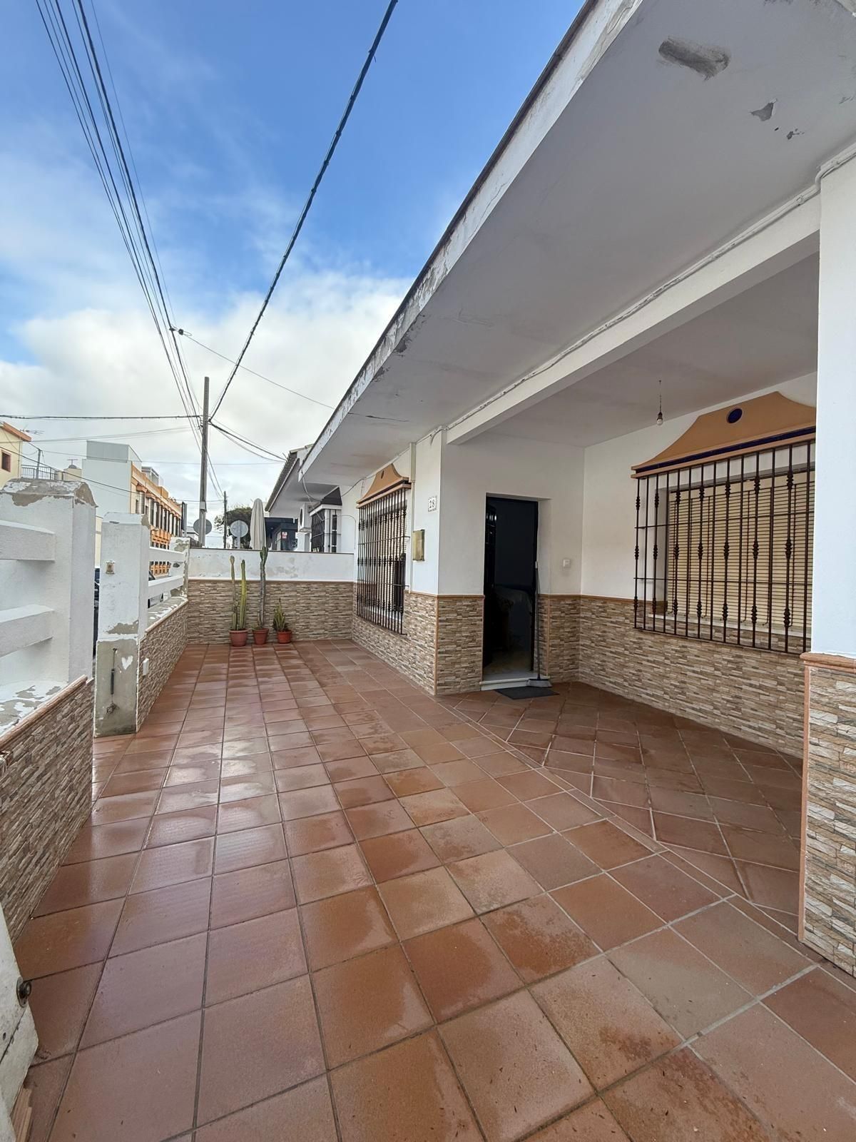 Exterior view of House or chalet for sale in Chipiona  with Storage room