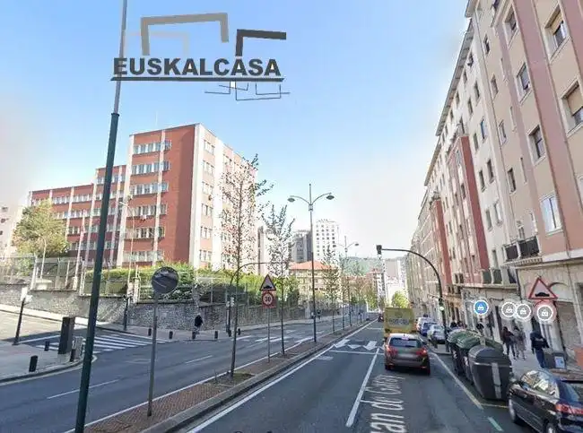 Exterior view of Flat for sale in Ibaiondo