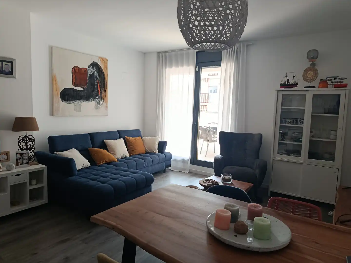 Living room of Attic for rent in Vilanova i la Geltrú  with Air Conditioner, Parquet flooring and Terrace