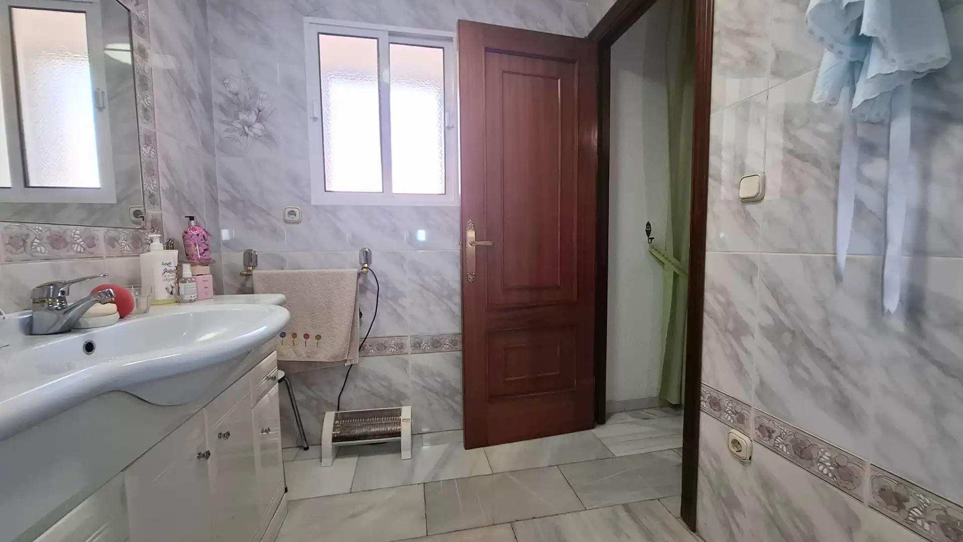 Baño de Casa o chalet en venta en Córdoba con Aire acondicionado, Jardín privado y Terraza