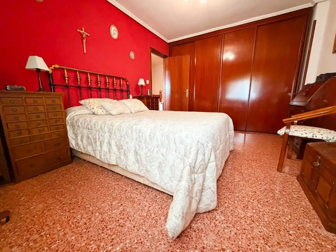 Flat for sale in Venta del Olivar